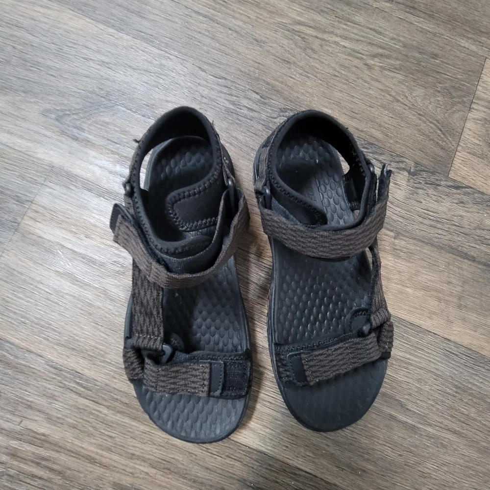 Skechers relaxed fit luxe foam black hiking sandals size men 7